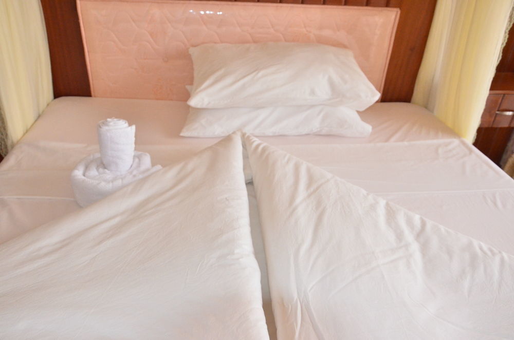 Interservice Hotel カンパラ エクステリア 写真
